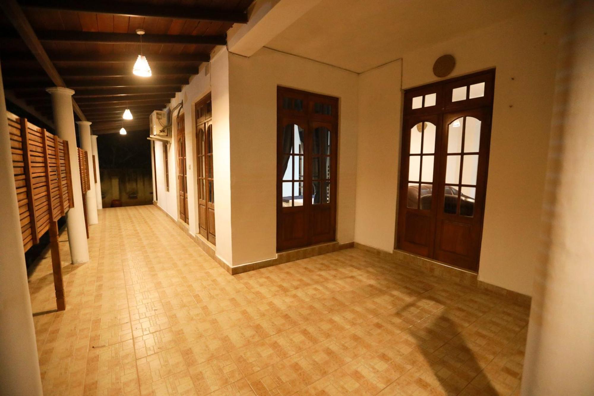 Stellar Inn Peradeniya Bagian luar foto